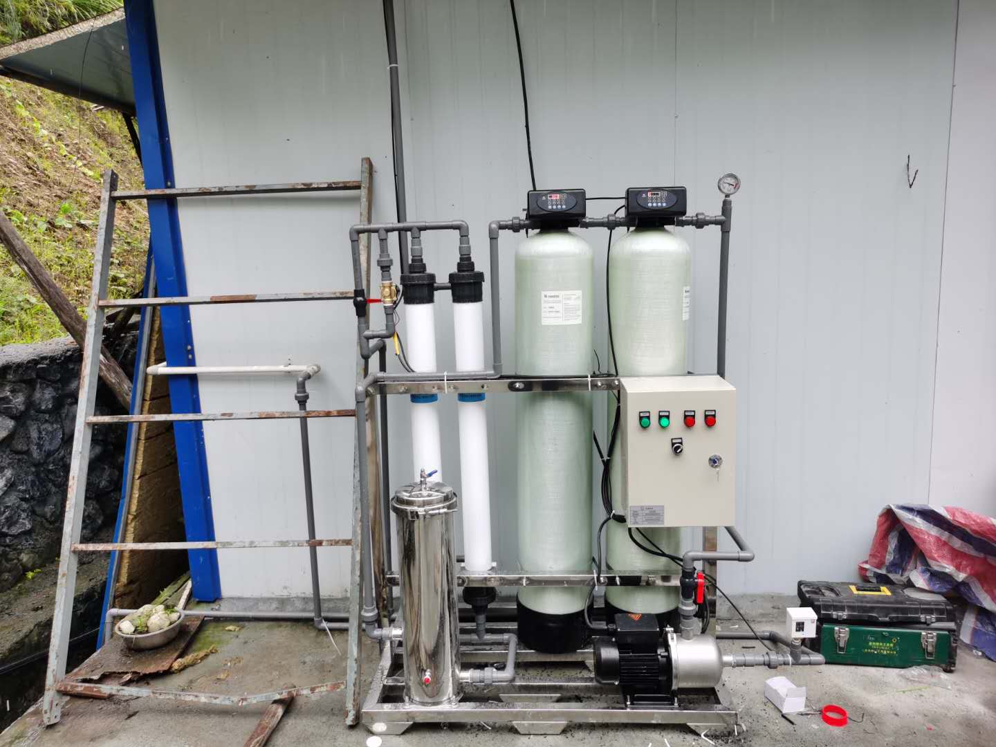 羅甸縣蘭西水庫項目部訂購1T/H凈化水設備
